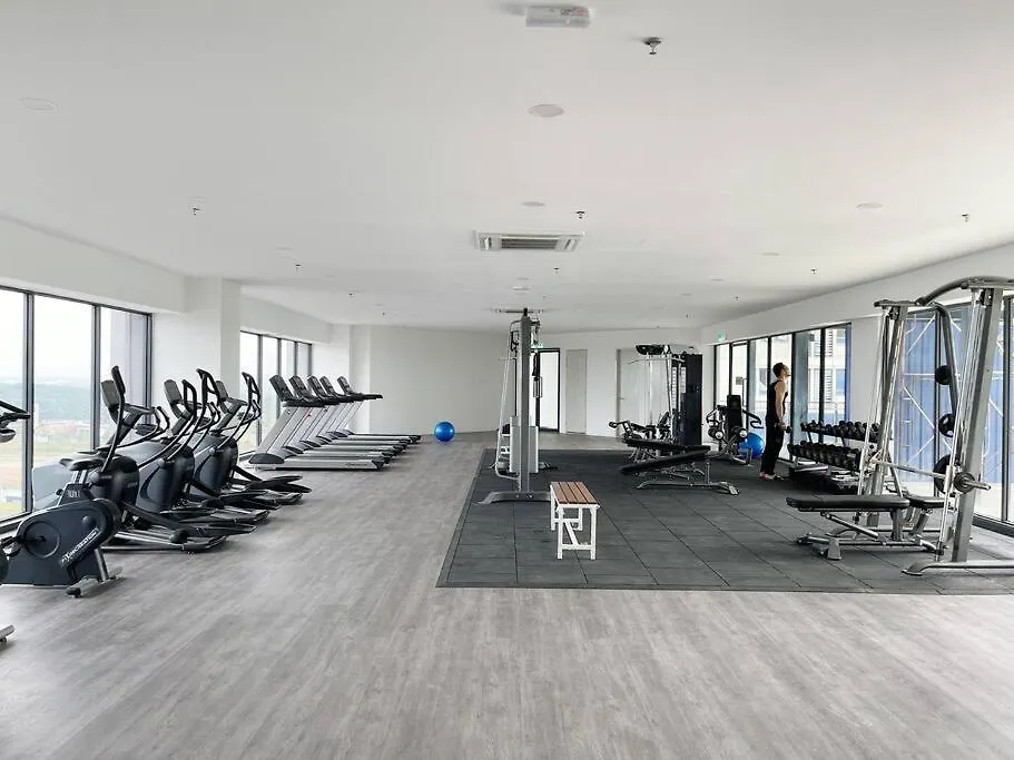 #Hs 2Bedroom S&Thomez 盛婷民宿 Horizon Suite Wifi&Netflix Klia Sepang 0*,  Malaysia