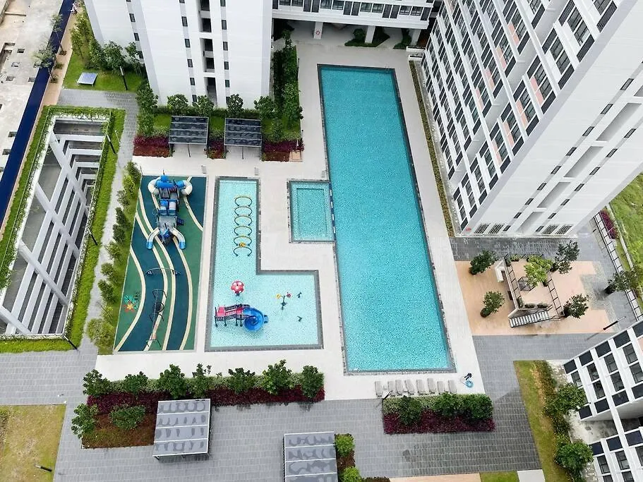 #Hs 2Bedroom S&Thomez 盛婷民宿 Horizon Suite Wifi&Netflix Klia Sepang 0*,  Malaysia